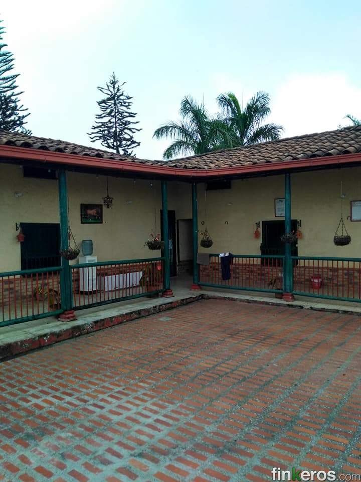 Finca en Versalles, Santa Barbara - Antioquia - Finca en Santa Bárbara, Antioquia